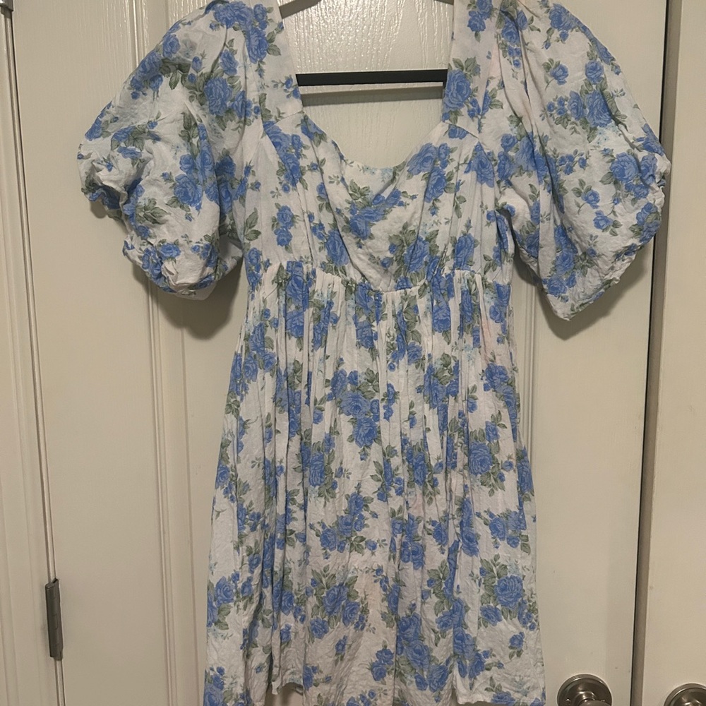 Floral Blue and White Puff Sleeve Dress